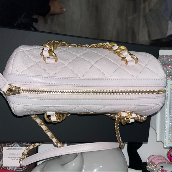 NEW 20A Chanel Bowler Crossbody Lilac Pink Bag - Picture 5 of 10